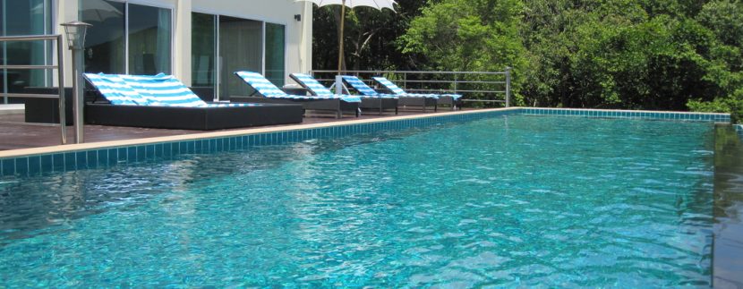 swimmingpool-terrace